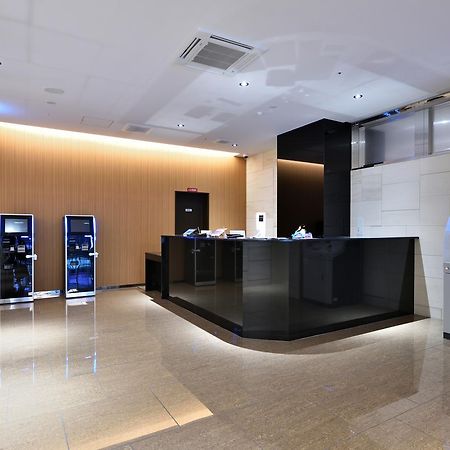 Welina Hotel Honmachi Osaka Bagian luar foto